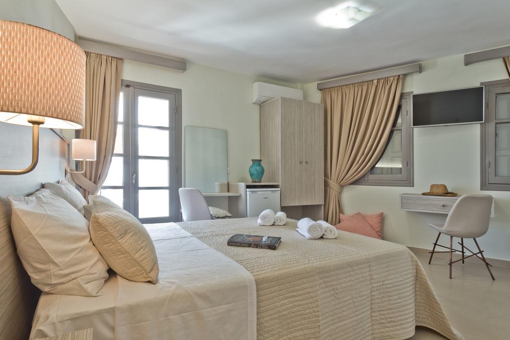 Nereus Luxurious Suites 卡尔帕索斯 外观 照片
